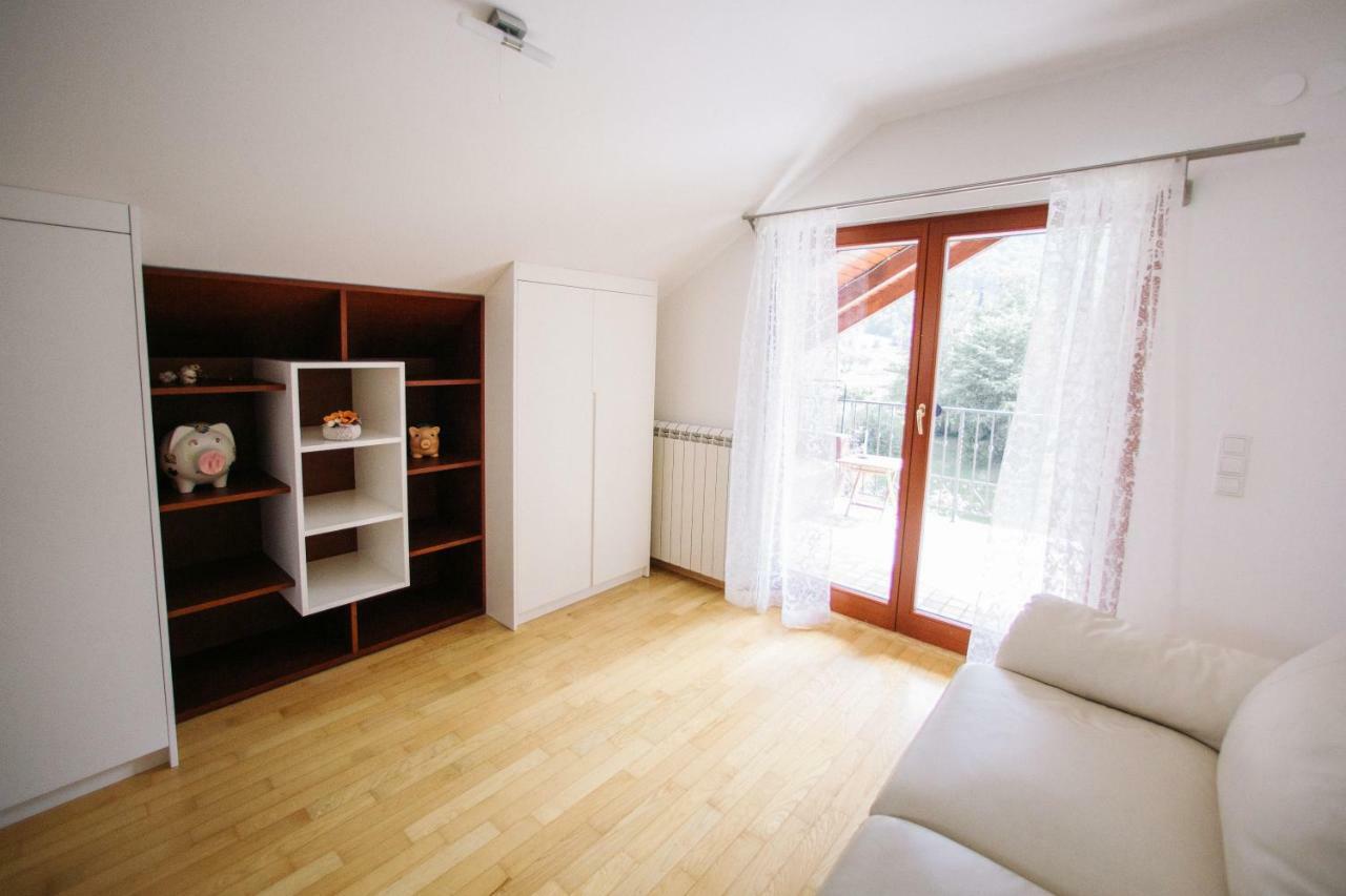 Hisa Krivopeta Apartment Kobarid Ngoại thất bức ảnh
